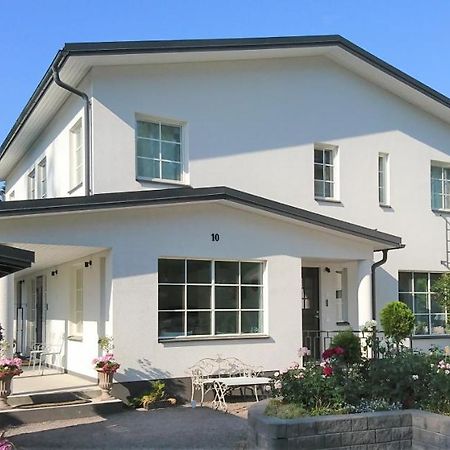 וואנטאה Villa Jokivarsi Bed & Breakfast מראה חיצוני תמונה